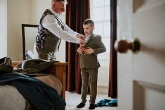 Early Spring Wedding In The really Rustic Barn Spring Wedding