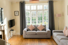 2-house-lounge