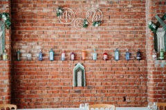 Decor details in the redbrick barn