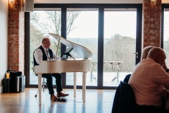 Roger the pianist