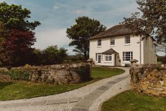 Teh Farmhouse